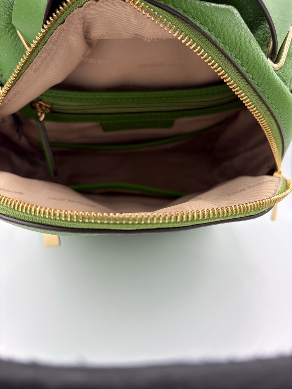 Michael Kors Backpack Green Leather Medium Jessa with Gold Hardware Classic Fall - Picture 11 of 14